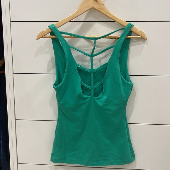 ✨💚KOOKAI TOP💚✨ - Picture 2 of 3